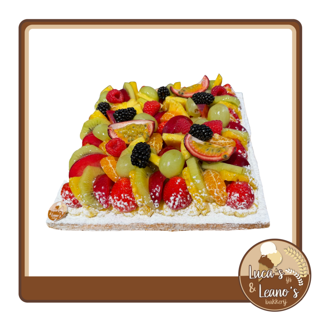 fruittaart met verse bladerdeeg